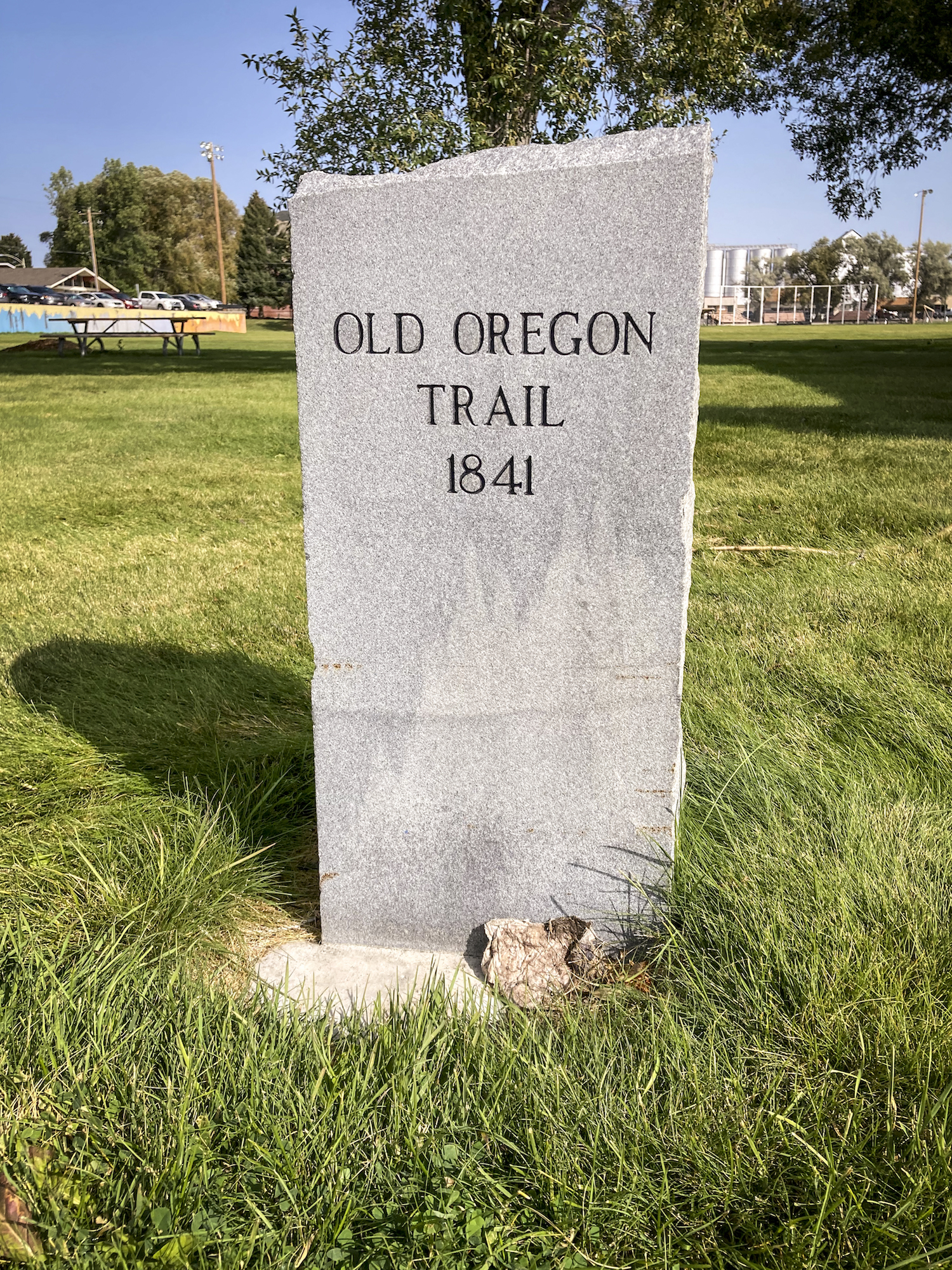 marker showing where 1841 oregon trail was in Soda Springs Idaho