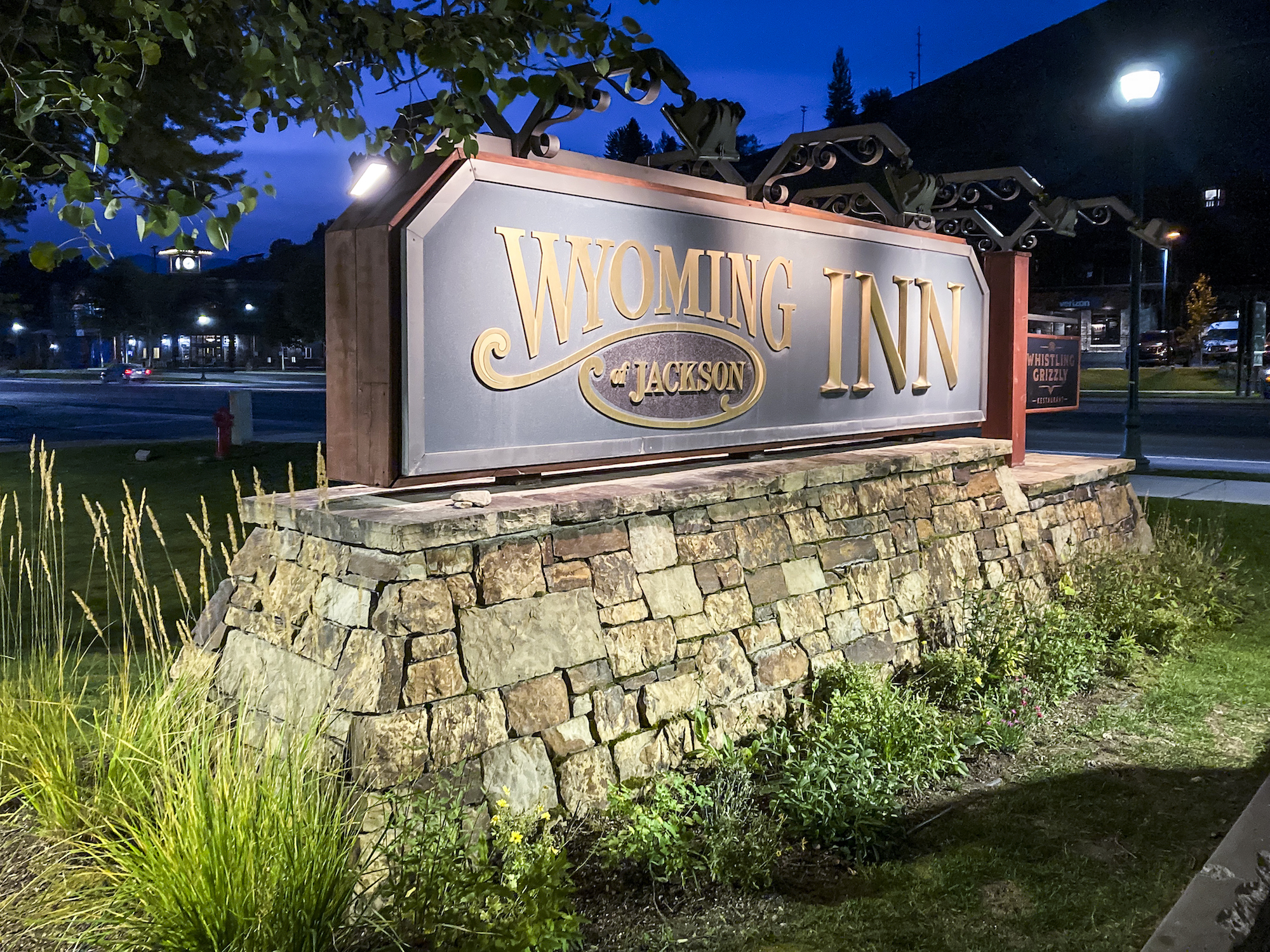 night view of the inns sign