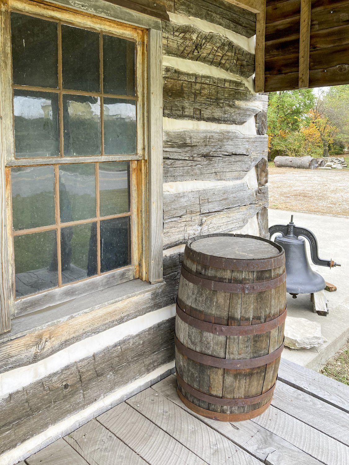 understanding log cabin life