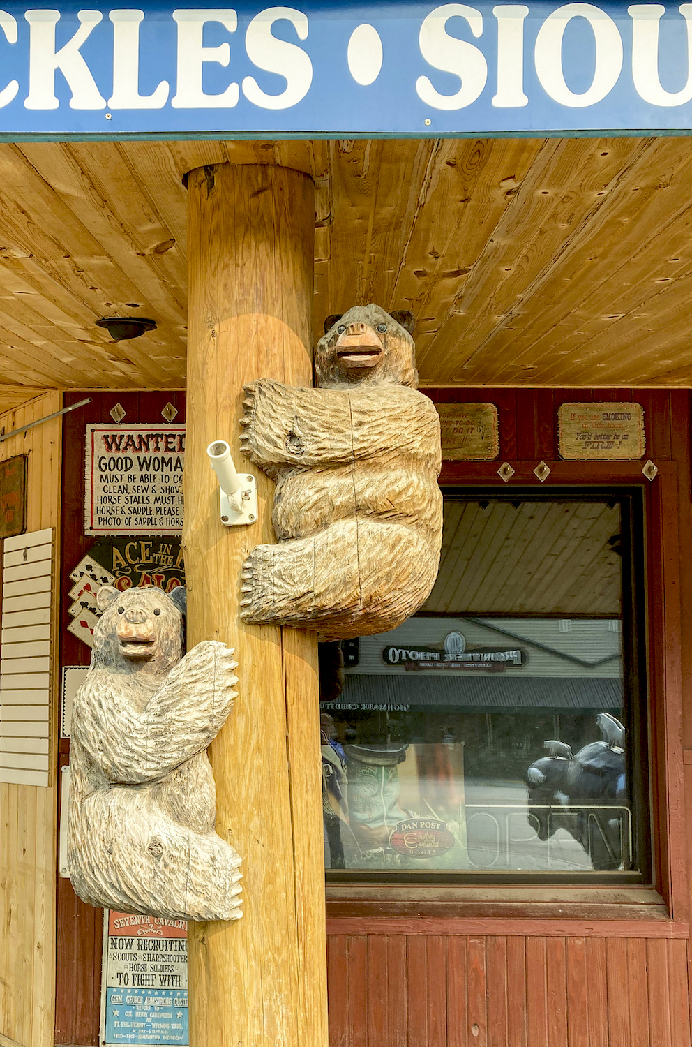 wood carved art in historic custer sd